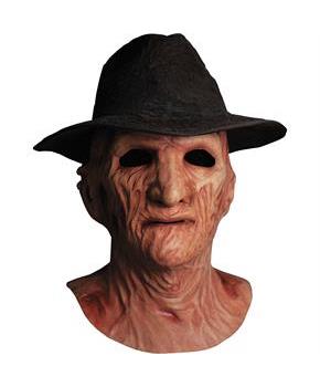 A Nightmare on Elm Street 2: Freddy's RevengeT Deluxe Freddy Krueger Mask with Fedora Hat