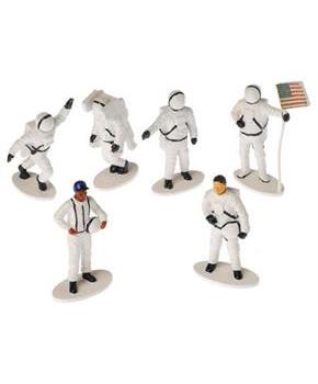 Astronaut Figures (Include 12 Units)